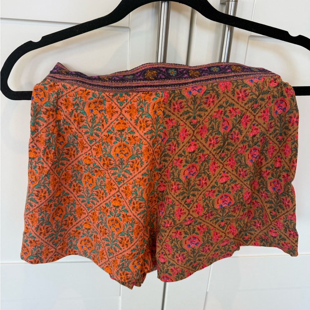 BOTEH | Floral Patterned Orange and Brown Women Shorts